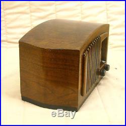 Old Antique Wood Philco Vintage Tube Radio Restored Working Art Deco Table Top