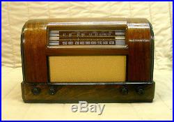 Old Antique Wood Philco Vintage Tube Radio Restored & Working Table Top