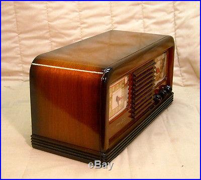 Old Antique Wood Philco Vintage Tube Radio Restored & Working with a Clock
