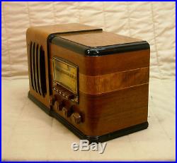 Old Antique Wood Silvertone Vintage Tube Radio Restored & Working with Magic Eye