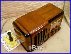 Old Antique Wood Silvertone Vintage Tube Radio Restored Working with Magic Eye
