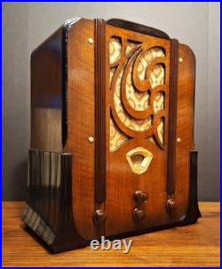 Old Antique Wood Stewart Warner R-1252A Vintage Tube Radio Restored & Working
