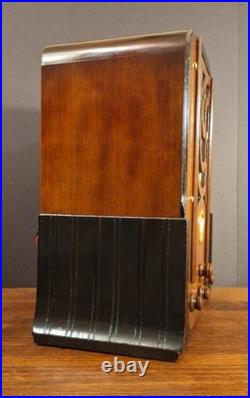 Old Antique Wood Stewart Warner R-1252A Vintage Tube Radio Restored & Working