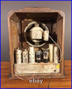 Old Antique Wood Stewart Warner R-1252A Vintage Tube Radio Restored & Working