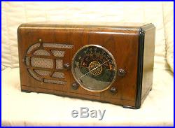 Old Antique Wood Truetone Vintage Tube Radio Restored & Working Table Top