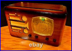 Old Antique Wood Vintage Restored Art Deco Radio Converted to a Bluetooth SPK