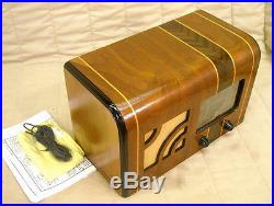 Old Antique Wood Watterson Vintage Tube Radio Restored & Working Table Top