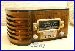 Old Antique Wood Zenith Black Dial Vintage Tube Radio Restored Working Table Top