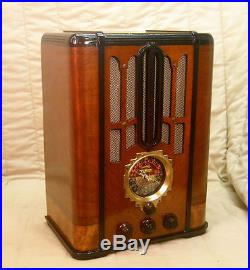 Old Antique Wood Zenith Vintage Tube Radio Restored & Working Black Dial