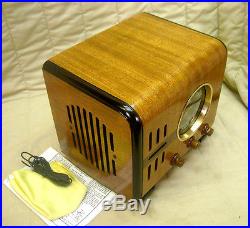 Old Antique Wood Zenith Vintage Tube Radio Restored & Working Black Dial Cube