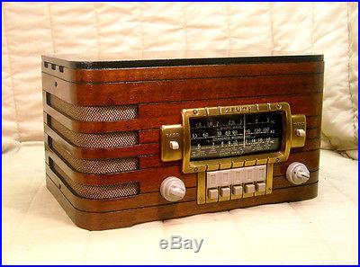 Old Antique Wood Zenith Vintage Tube Radio Restored & Working w/ Black Dial