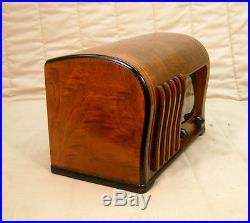 Old Antique Wood Zenith Vintage Tube Radio -Restored Working with Ingraham Cabinet