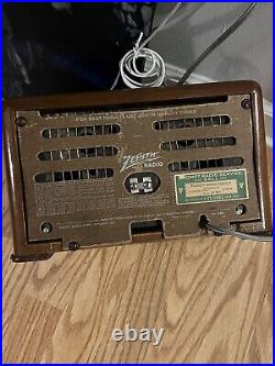 Old Antique Wood Zenith Vintage Tube Radio Turns On For Parts Or Repair # 2-36