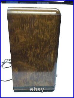 Old Vintage Wood Radio Zenith Model 6S229 Shortwave Radio Powers up, For Restore