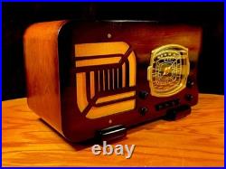 Old Wood Vintage Antique Restored Art Deco Radio Converted to a Bluetooth SPK Old Wood Vintage Antique Restored Art Deco Radio Converted to a Bluetooth SPK