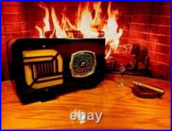 Old Wood Vintage Antique Restored Art Deco Radio Converted to a Bluetooth SPK