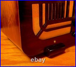Old Wood Vintage Antique Restored Art Deco Radio Converted to a Bluetooth SPK Old Wood Vintage Antique Restored Art Deco Radio Converted to a Bluetooth SPK