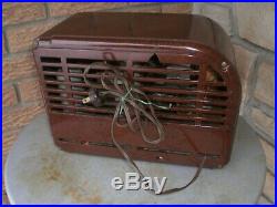 Old antique vintage brown marbled bakelite GE General Electric 1938 tube radio