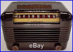 Original Antique Vintage 1st Production 1947 RCA Radiola Bakelite Tube Radio