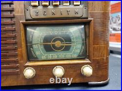 Original Antique Wood Zenith Vintage Tube Radio 1941 model 6-S-527 Table Top