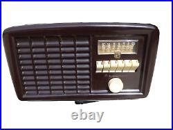 Outstanding Vintage Wards Airline AM Tube Radio RESTORED