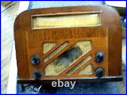 Philco 40-130 Vintage Tube Radio in Good Condition, NEEDS ON/OFF SWITCH &GRILL
