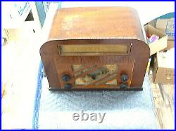 Philco 40-130 Vintage Tube Radio in Good Condition, NEEDS ON/OFF SWITCH &GRILL