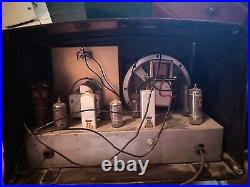 Philco Bakelite 1940s Am/sw Vintage Tube Radio-working Condition