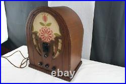 Philco Cathedral Model 38 Radio Vintage/Antique 1935 Walnut Cabinet Tube Type