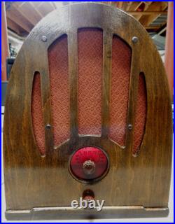 Philco Model 37-84 Cathedral Tube Radio Wood Cabinet 1930s Vintage