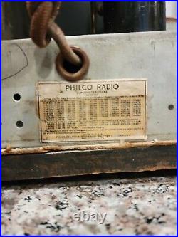 Philco Table Top Tube Radio vintage antique Cathedral style