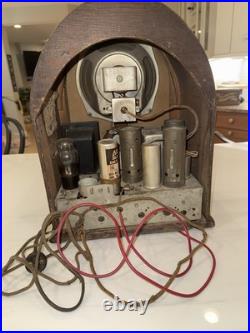 Philco Tombstone Table Top Tube Radio Antique Vintage Wood