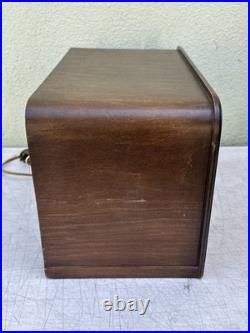 Philco Vintage 5-tube AM/Police band radio introduced In 1938 Model 38-62