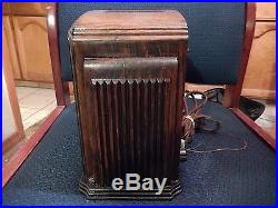 Philco Wood Mantel Tube vintage antique Radio