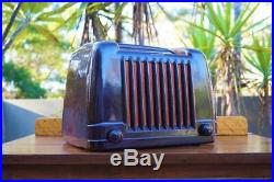 Powerful Compact Cute Vintage Kriesler 11-29 Bakelite Valve Tube Radio 1950's
