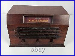 RARE VINTAGE 1947 Learadio MODEL 6615 AM Wood Tube Radio For Repair