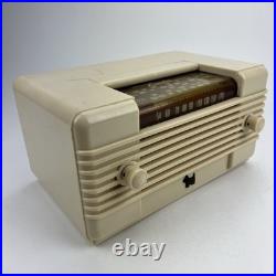 RARE Vintage 1941 Remler Model 5100 Scottie AM Tube Radio in Ivory Plaskon