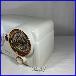 (RARE) Vintage 1950'S Crosley D-25WE Dashboard Bakelite Tube Clock Radio White