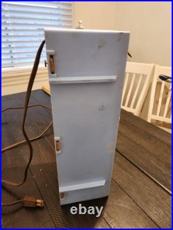 RARE Vintage 1957 Blue Motorola Radio withClock Model 57CD 3A Tube Retro MCM RARE Vintage 1957 Blue Motorola Radio withClock Model 57CD 3A Tube Retro MCM