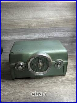 RARE Vintage Crosley 10-140 Tube Radio For Parts or Repair, Nice Color