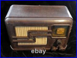 RARE Vintage FADA 360 W Superheterodyne table AC radio for restoration RARE Vintage FADA 360 W Superheterodyne table AC radio for restoration
