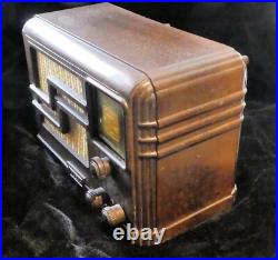 RARE Vintage FADA 360 W Superheterodyne table AC radio for restoration RARE Vintage FADA 360 W Superheterodyne table AC radio for restoration
