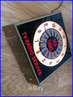 RARE Vintage RCA Tubes / TV-Radio Service Lighted Clock w Spinning Optics 1962