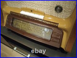 RARE Vintage SOVIET USSR DAUGAVA tube radio 1950's