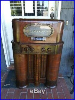 RCA #19K 1938 Superheterodyne Art Deco Console Vintage Wood Vacuum Tube Radio