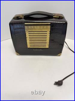 RCA Victor BX-57 Portable Vintage Radio Black with Handle AC/DC