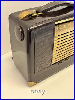 RCA Victor BX-57 Portable Vintage Radio Black with Handle AC/DC