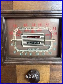 RCA Victor Model 5T6 Vintage Tube Radio AM Shortwave Wood Cabinet Works Tested
