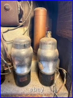 RCA Victor Radiolette R-5 Vintage Cathedral Tube Radio 1930s Wood Cabinet