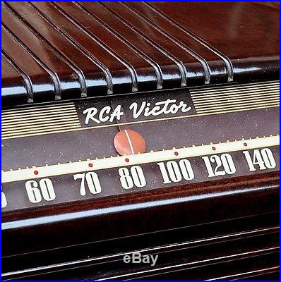RESTORED Antique Vintage RCA Victor 15X Bakelite Deco Tube Radio Works Perfect
